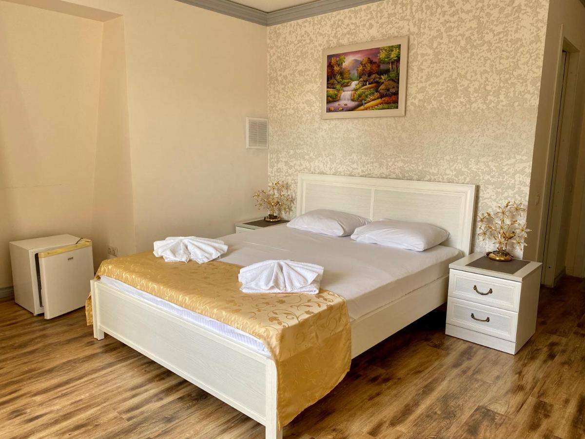 Spa Hotel Karakas Sukhumi Exteriör bild